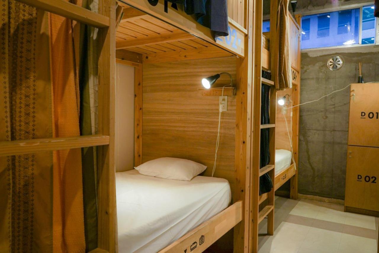 Hostel Tangatable Kitakyushu Esterno foto
